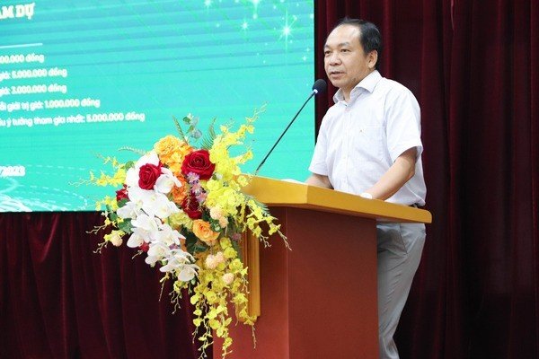 Ông Trần Túc Mã – Tổng Giám đốc Traphaco, Trưởng ban dự án – phát biểu tại lễ trao giải