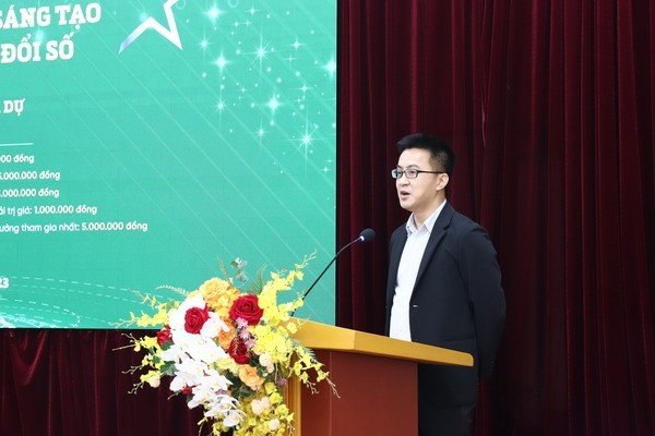 Ông Trần Huy Bảo Giang - Tổng Giám đốc FPT Digital - phát biểu tại lễ trao giải