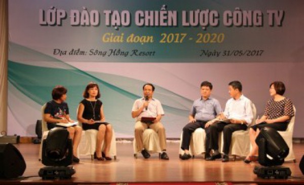 Traphaco đã tổ chức Chương trình đào tạo “Chiến lược công ty giai đoạn 2017-2020”