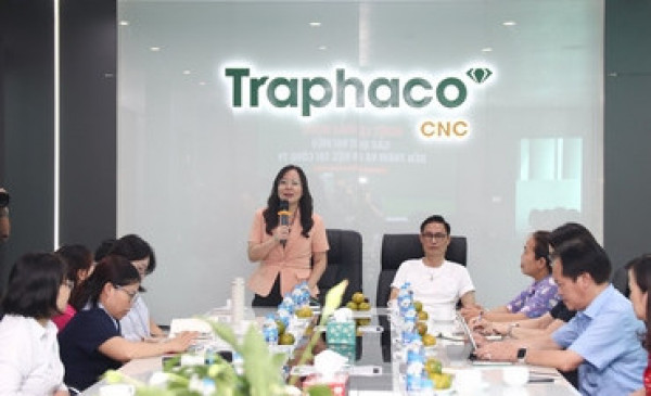 Traphaco tham gia tổ chức chương trình tập huấn báo chí về phát triển bền vững