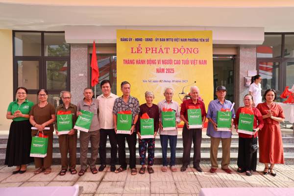 Traphaco tham gia phát động Tháng hành động vì Người cao tuổi 2025 tại phường Yên Sở