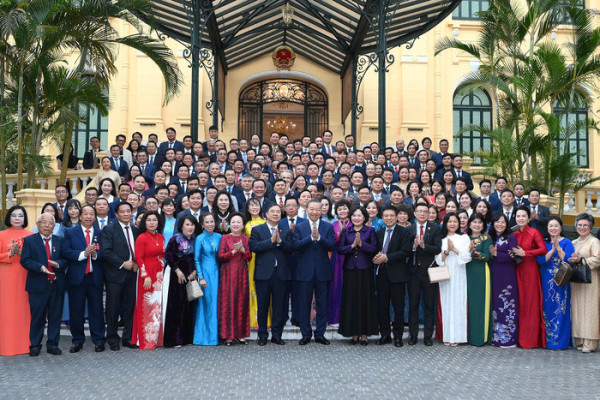 Tổng Giám đốc Traphaco Đào Thúy Hà tham dự buổi gặp mặt doanh nghiệp tiêu biểu với Tổng Bí thư, Chủ tịch nước Tô Lâm
