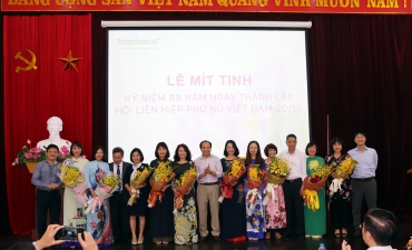Lễ Mít tinh chào mừng ngày Phụ nữ Việt Nam 20-10