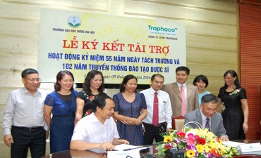 Traphaco continues sponsoring Hanoi University of Pharmacy’s activities